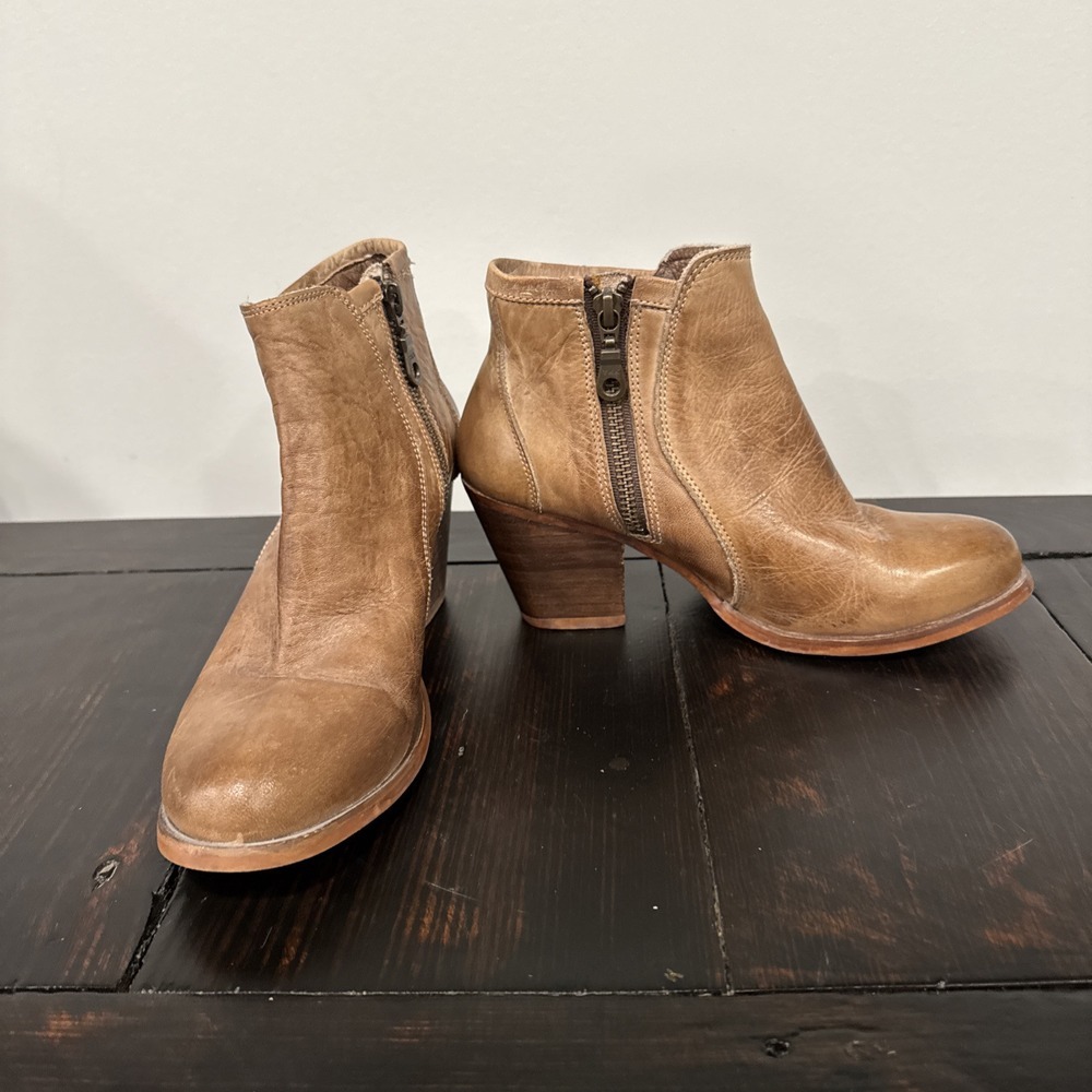 Roan Brown Zip Booties Sz 6.5‎ Womens